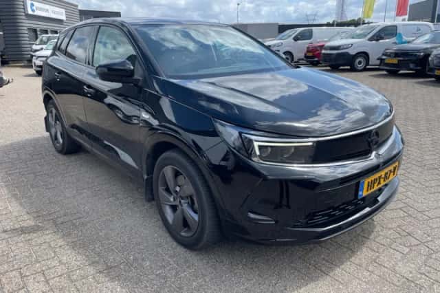 Opel Grandland (2023) thumbnail 4
