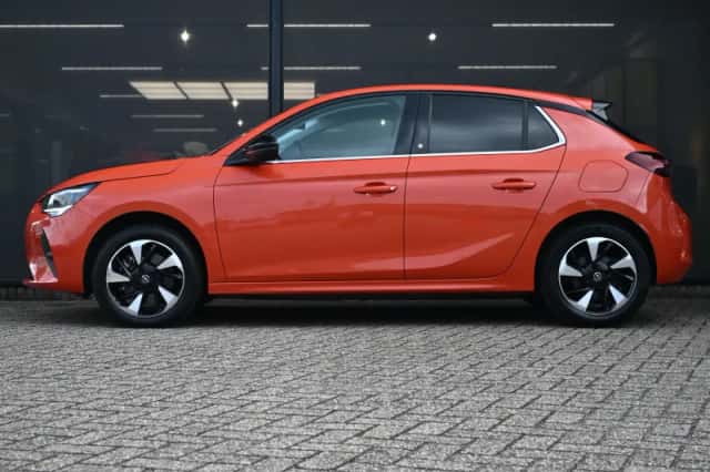 Opel Corsa-e (2022) thumbnail 4