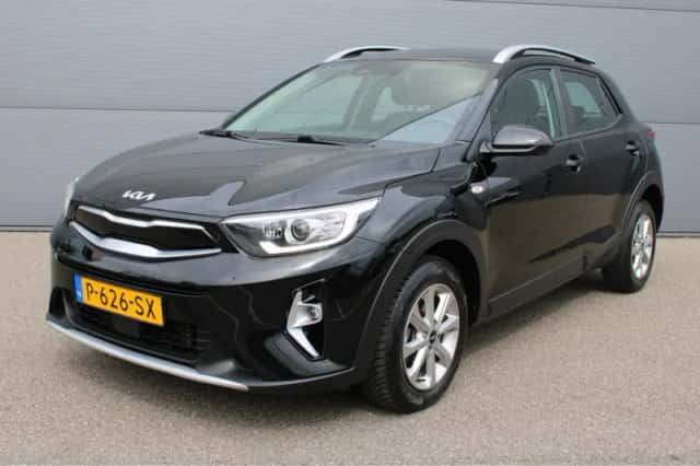 Kia Stonic (2022) thumbnail 1