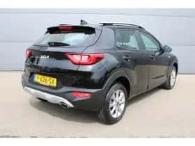 Kia Stonic (2022) thumbnail 5