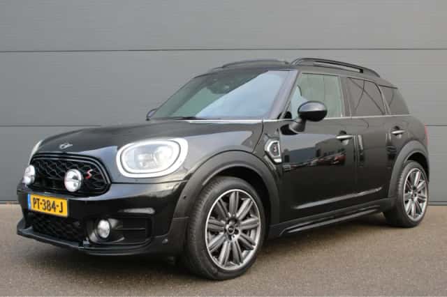 MINI Countryman (2017) thumbnail 1