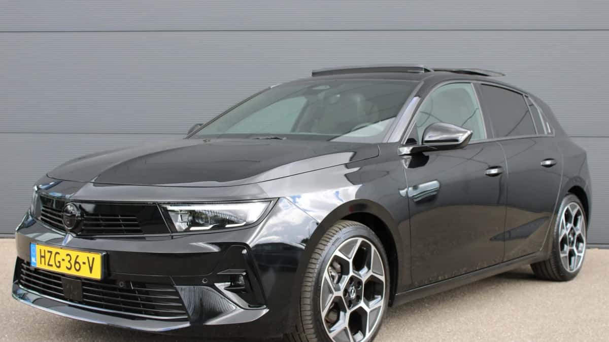 Opel Astra (2025) — foto 1