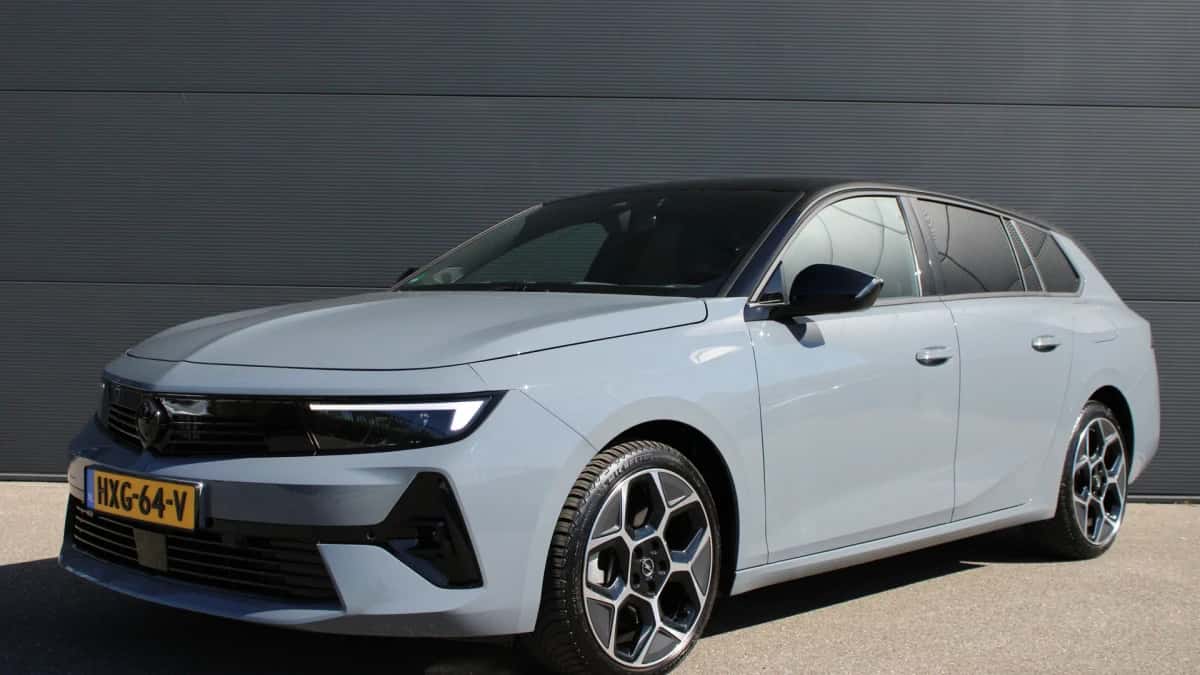 Opel Astra Sports Tourer (2025) — foto 1