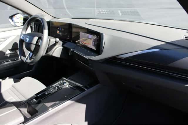 Opel Astra Sports Tourer (2025) thumbnail 3
