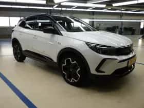 Opel Grandland (2024) thumbnail 2