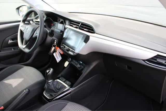 Opel Corsa (2022) thumbnail 3