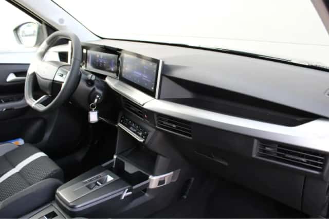 Opel Frontera (2026) thumbnail 3