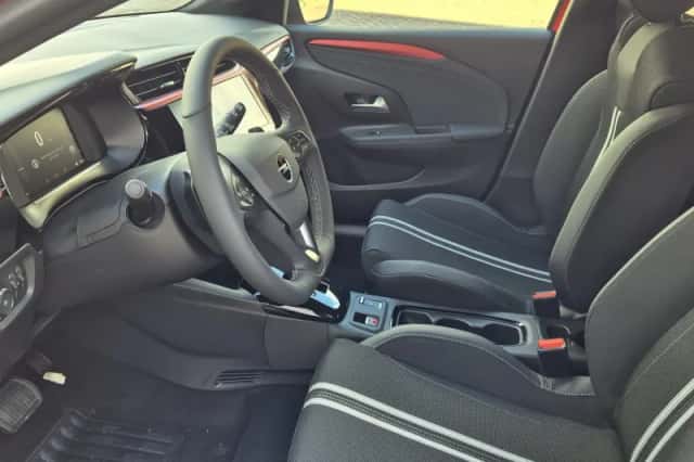 Opel Corsa (2025) thumbnail 9