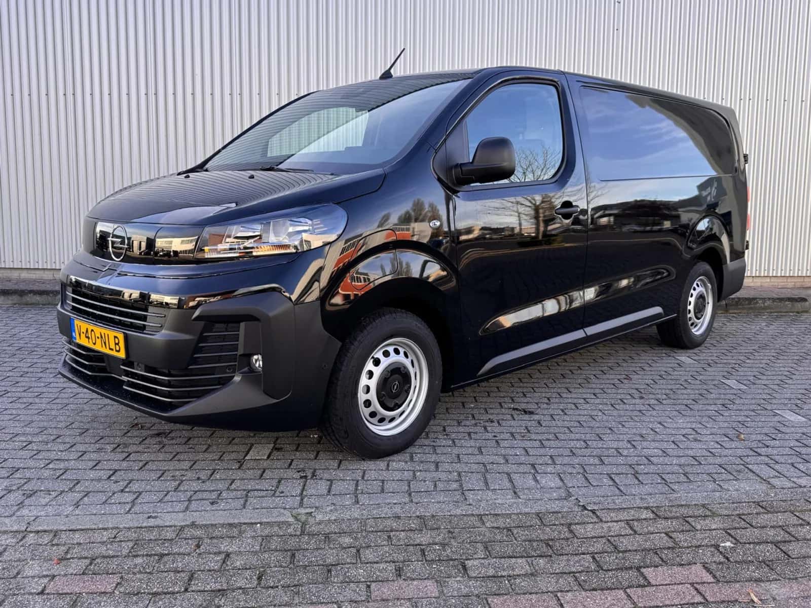 Opel Vivaro (2025) — foto 1