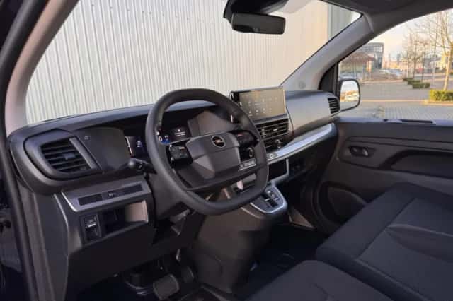 Opel Vivaro (2025) thumbnail 9