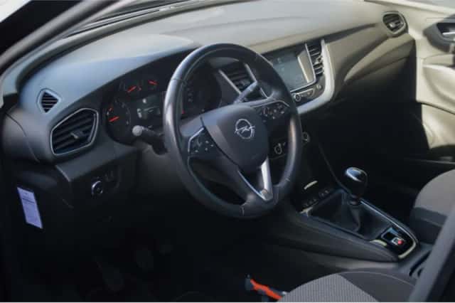 Opel Grandland X (2021) thumbnail 17