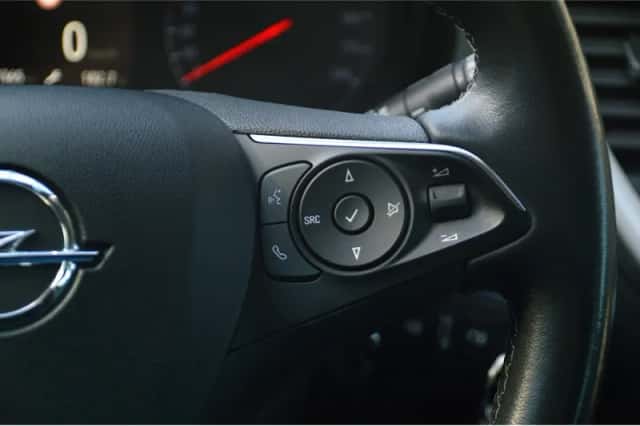 Opel Grandland X (2021) thumbnail 23