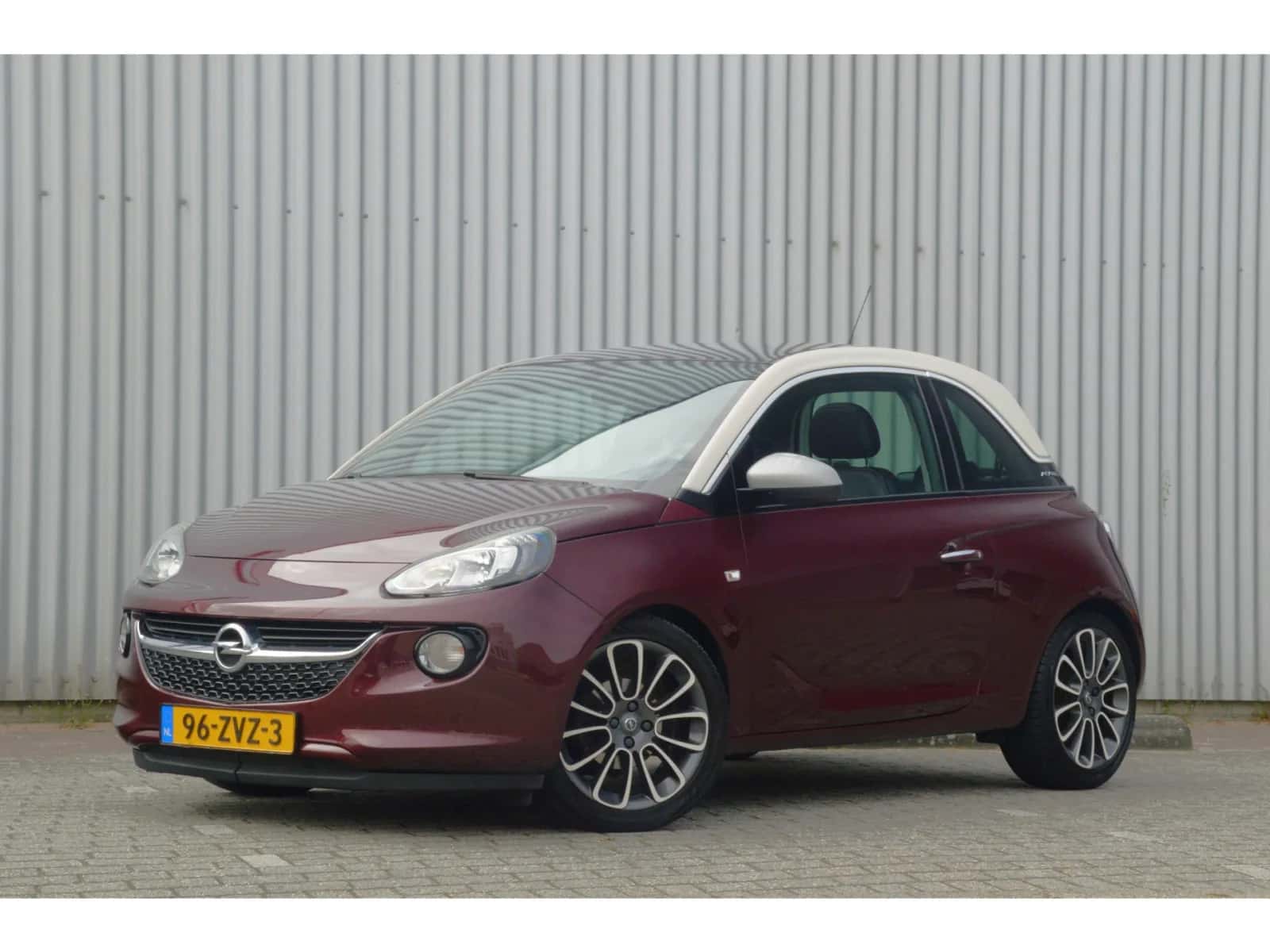 Opel Adam (2013) — foto 1