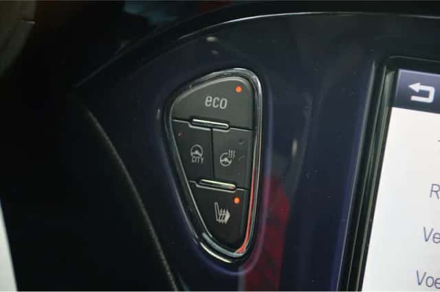 Opel Adam (2013) thumbnail 22