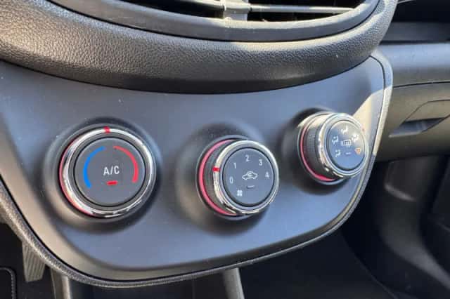 Opel Karl (2018) thumbnail 15
