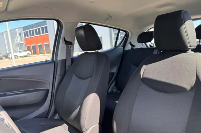 Opel Karl (2018) thumbnail 10