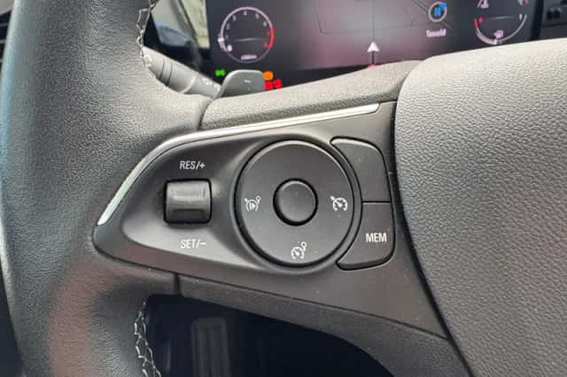 Opel Mokka (2023) thumbnail 15