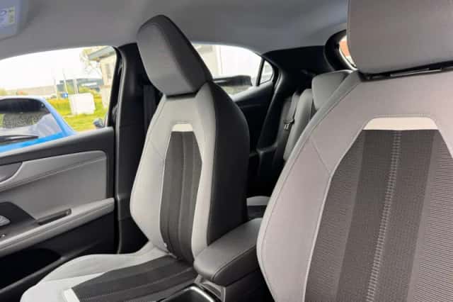 Opel Mokka (2023) thumbnail 10