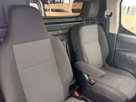 Opel Combo (2021) thumbnail 16