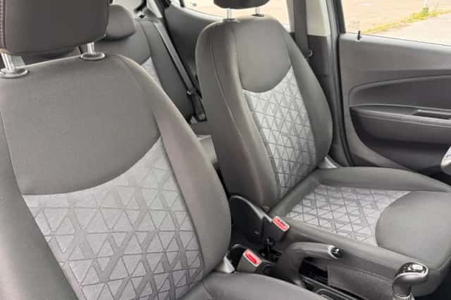 Opel Karl (2019) thumbnail 11