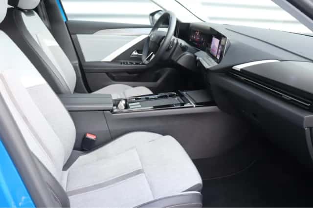 Opel Astra (2023) thumbnail 20
