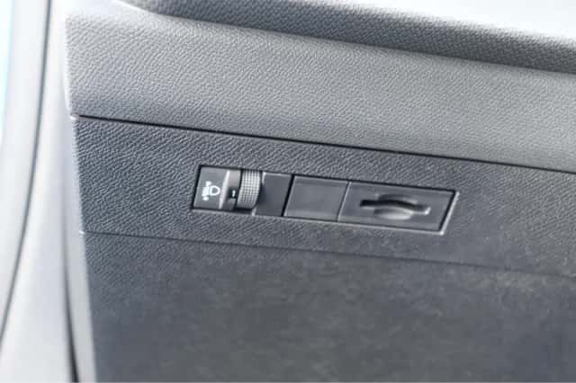 Opel Astra (2023) thumbnail 23