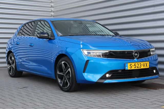 Opel Astra (2023) thumbnail 4