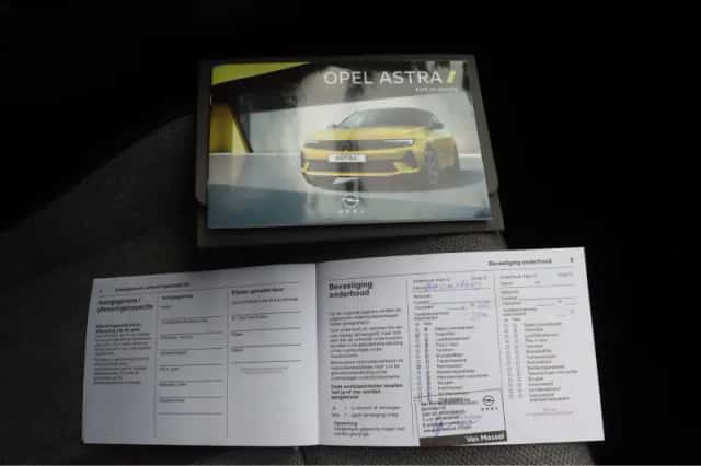 Opel Astra (2023) thumbnail 39