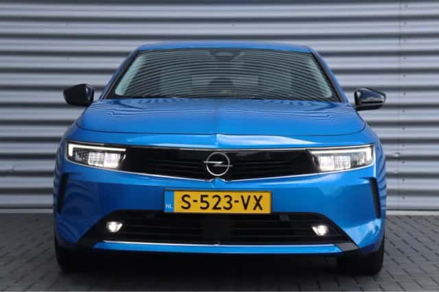 Opel Astra (2023) thumbnail 5