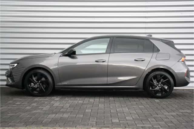 Opel Astra (2024) thumbnail 2