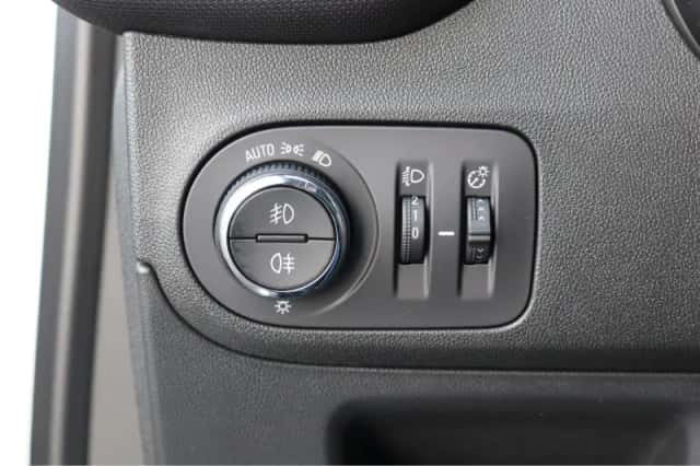 Opel Crossland (2024) thumbnail 21