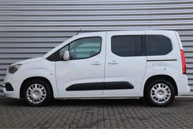 Opel Combo (2019) thumbnail 2