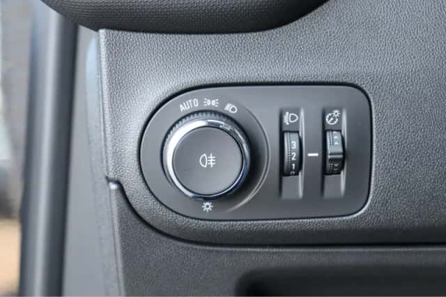 Opel Crossland (2022) thumbnail 17