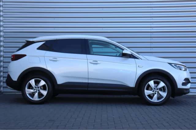 Opel Grandland X (2019) thumbnail 3