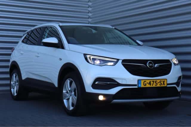 Opel Grandland X (2019) thumbnail 4
