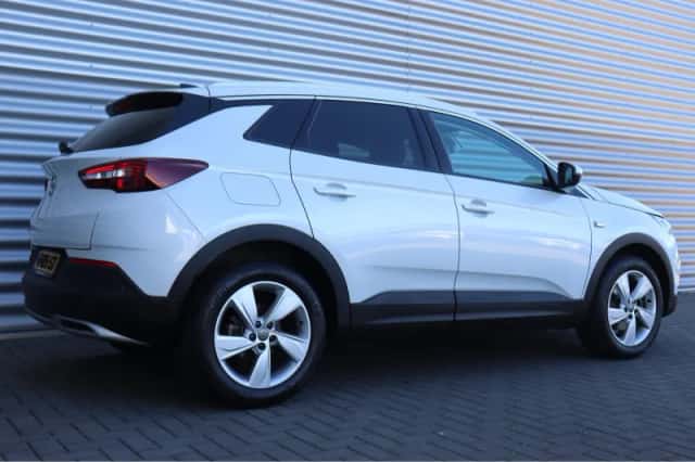 Opel Grandland X (2019) thumbnail 9