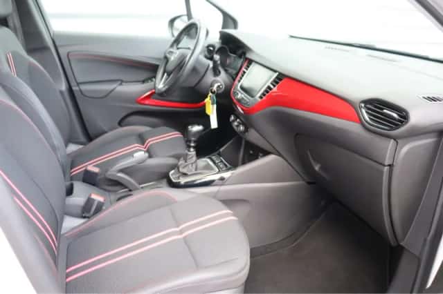 Opel Crossland (2021) thumbnail 18