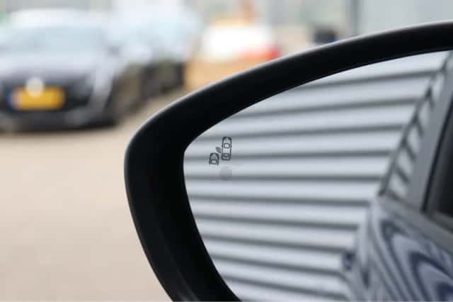 Opel Crossland X (2020) thumbnail 12