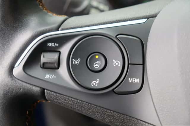 Opel Crossland X (2020) thumbnail 25