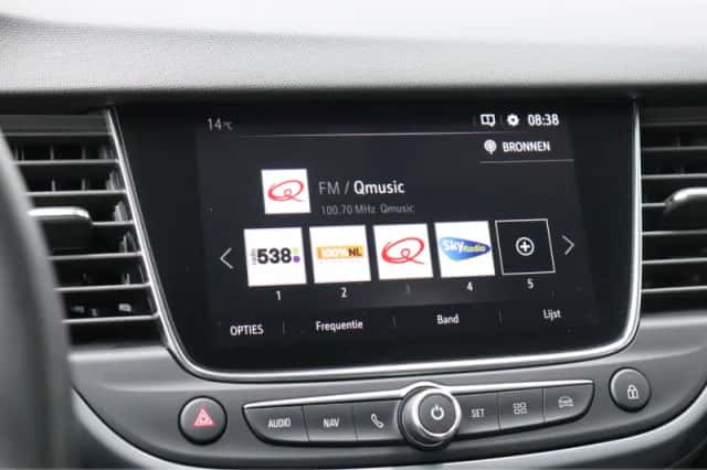 Opel Crossland X (2020) thumbnail 32