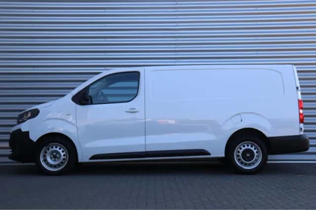 Opel Vivaro (2024) thumbnail 2