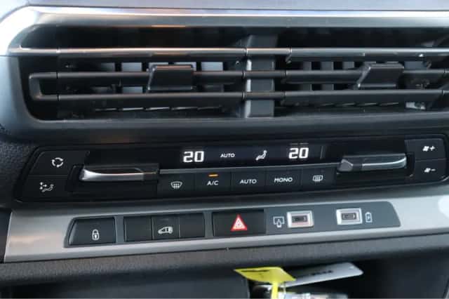 Opel Vivaro (2024) thumbnail 32