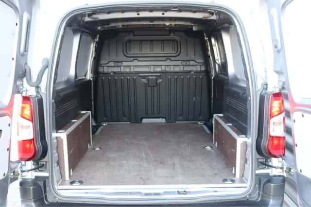 Opel Combo (2024) thumbnail 16