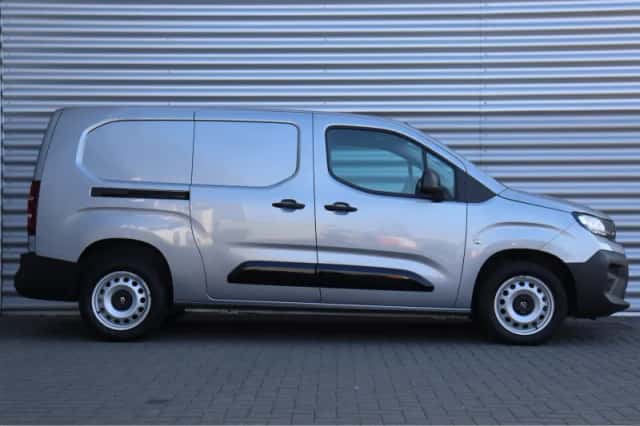 Opel Combo (2024) thumbnail 3