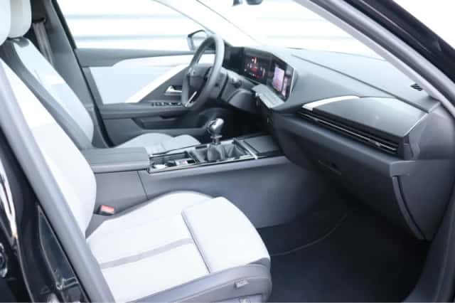 Opel Astra (2023) thumbnail 19