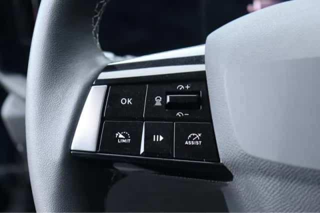 Opel Astra (2023) thumbnail 24