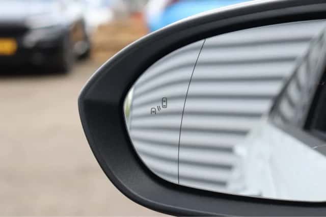 Opel Astra (2019) thumbnail 14