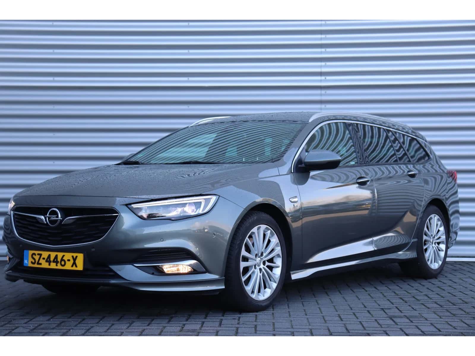 Opel Insignia Sports Tourer (2018) — foto 1