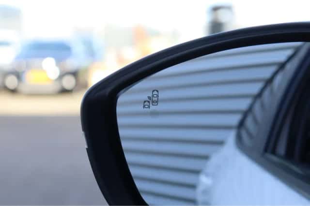 Opel Mokka (2023) thumbnail 13