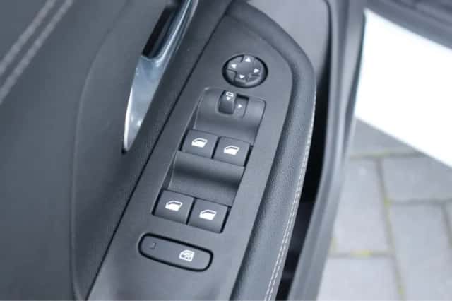 Opel Mokka (2023) thumbnail 23